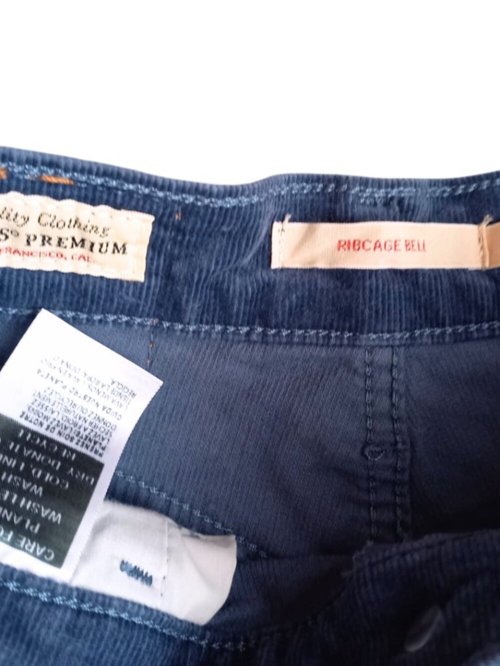 Levi's Premium Ribcage Corduroy Pants - High Rise Wide Leg, Size 23 - Picture 3 of 7